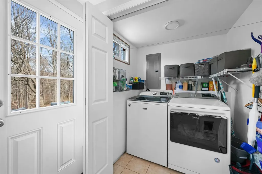 312 W Mombasha Road Monroe NY 10950