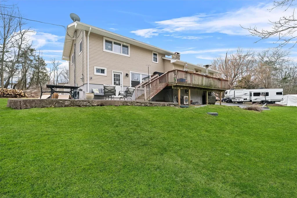 312 W Mombasha Road Monroe NY 10950