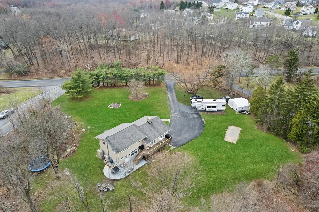 312 W Mombasha Road Monroe NY 10950
