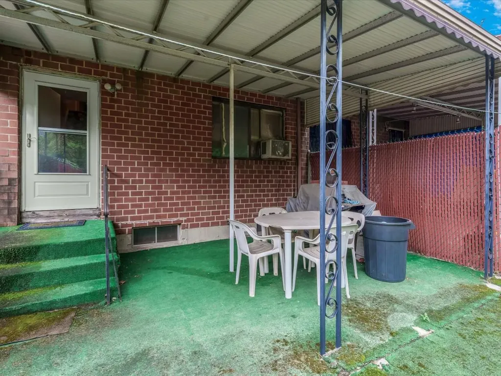 453 Christopher Avenue Brooklyn NY 11212