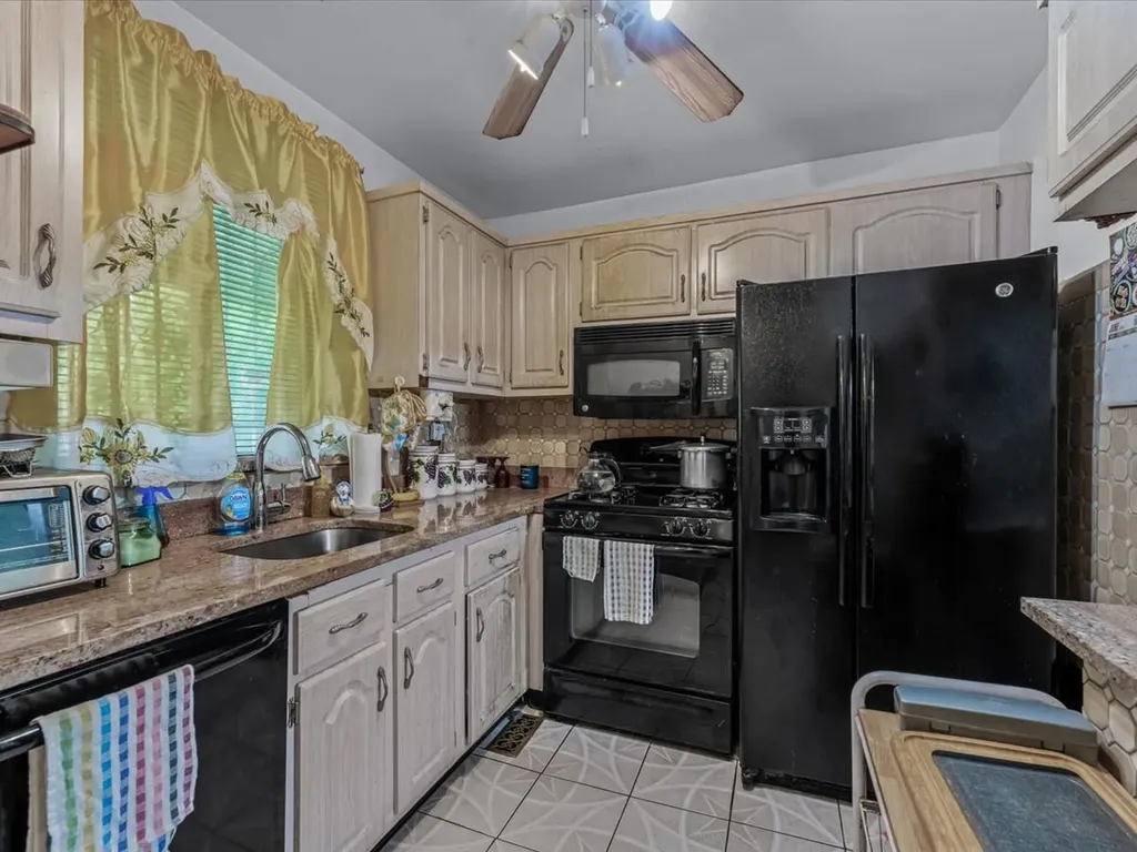 453 Christopher Avenue Brooklyn NY 11212