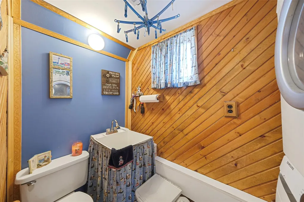 3 Woods Lane Centereach NY 11720