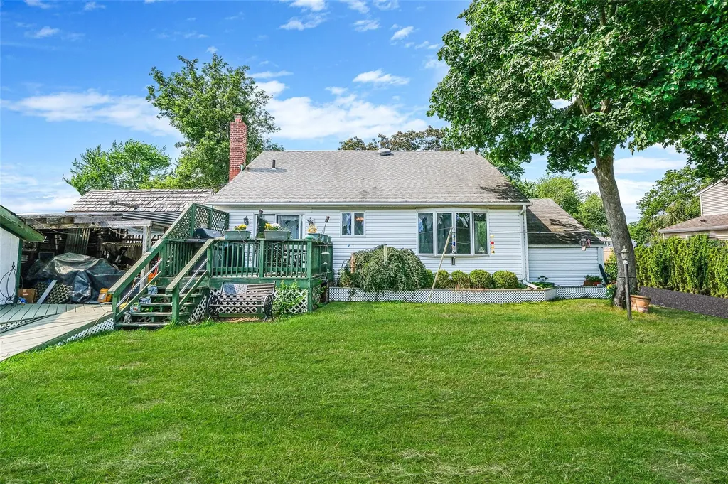 3 Woods Lane Centereach NY 11720