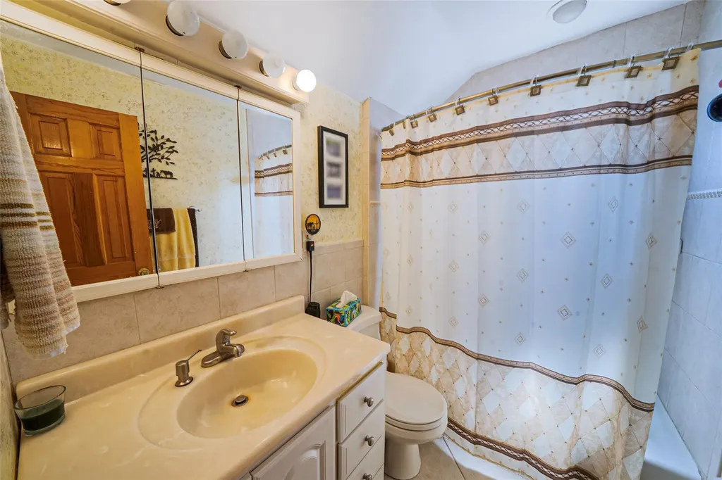 3 Woods Lane Centereach NY 11720