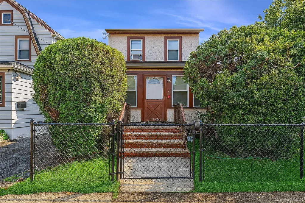 110 Buscher Avenue Valley Stream NY 11580