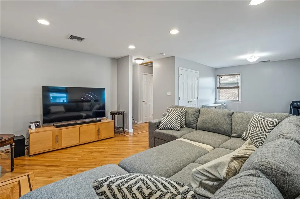 154-46 22nd Avenue Whitestone NY 11357