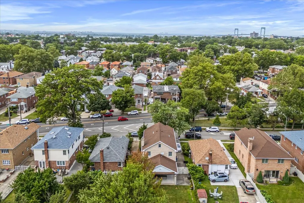 154-46 22nd Avenue Whitestone NY 11357