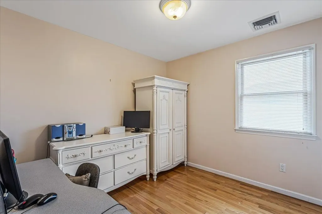 154-46 22nd Avenue Whitestone NY 11357