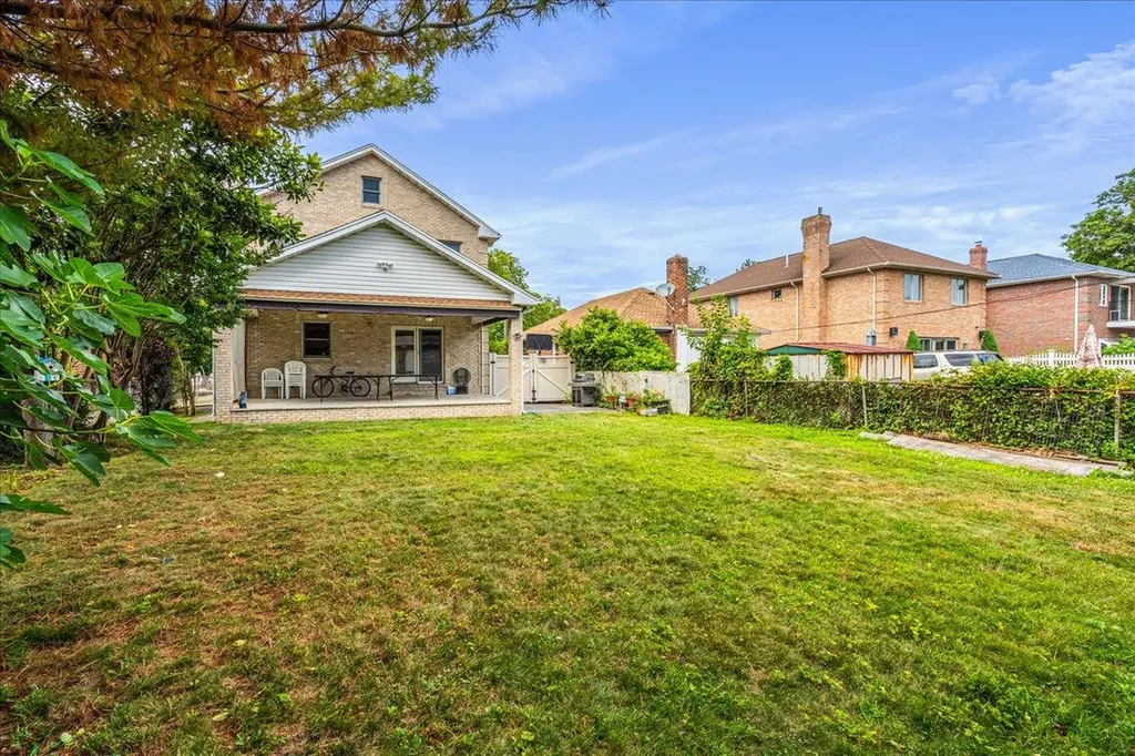 154-46 22nd Avenue Whitestone NY 11357