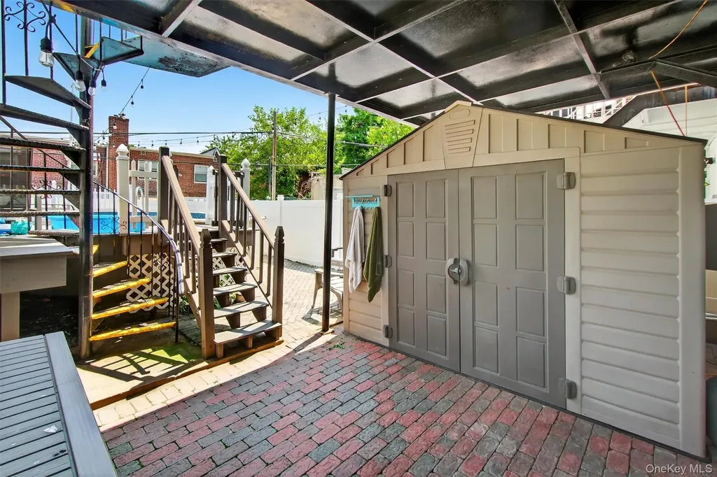 1004 Balcom Avenue Bronx NY 10465