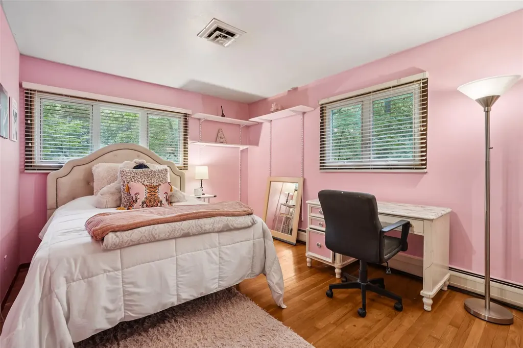 11 Lancaster Lane Monsey NY 10952