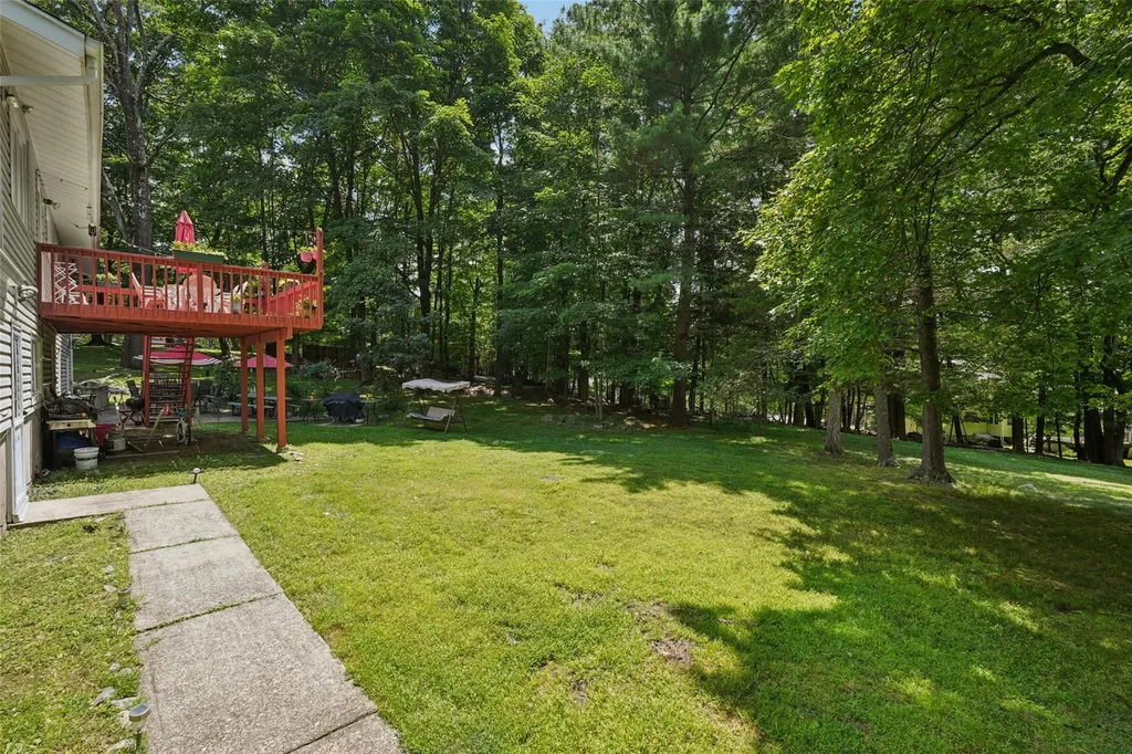 11 Lancaster Lane Monsey NY 10952