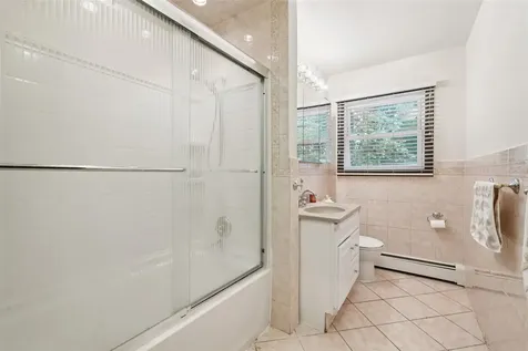 11 Lancaster Lane Monsey NY 10952