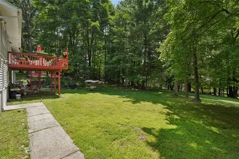 11 Lancaster Lane Monsey NY 10952