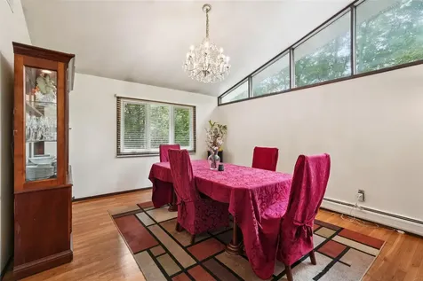 11 Lancaster Lane Monsey NY 10952
