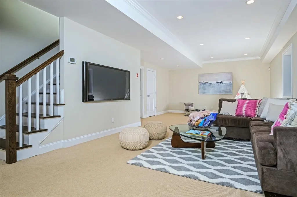 378 Midland Avenue Rye NY 10580