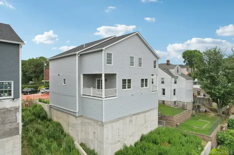 90 University Avenue Yonkers NY 10704