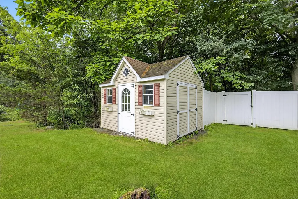 6 Purple Heart Way Montgomery NY 12549