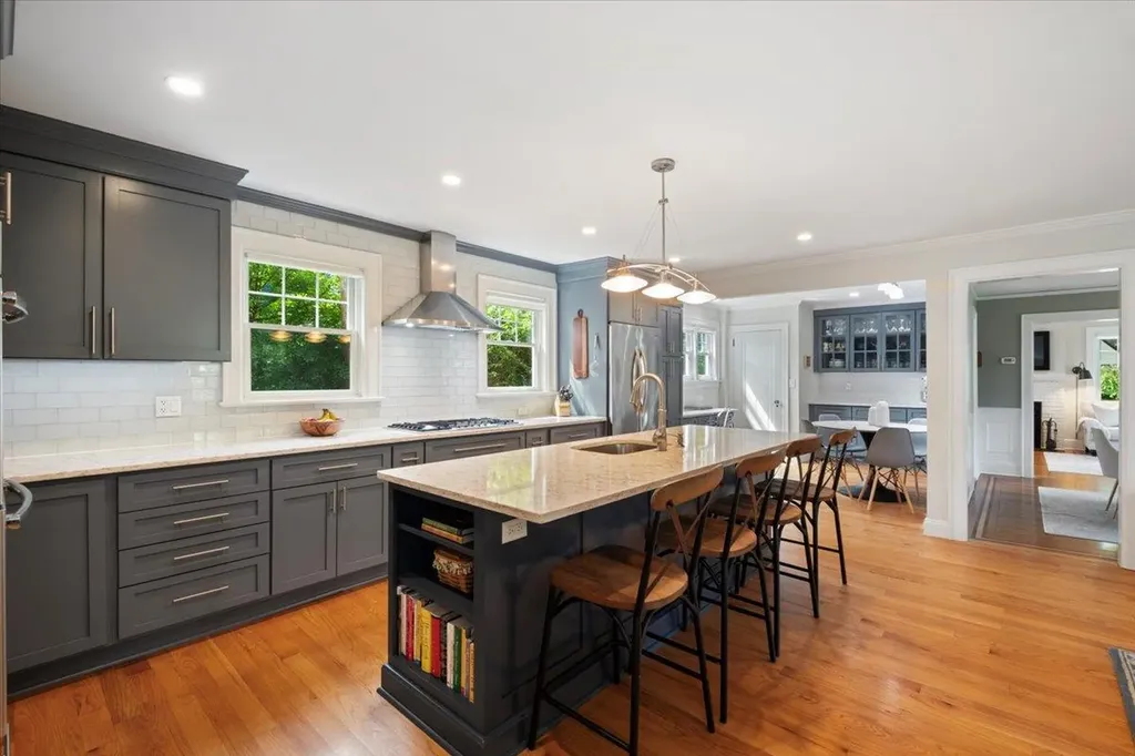 216 Boulevard Scarsdale NY 10583