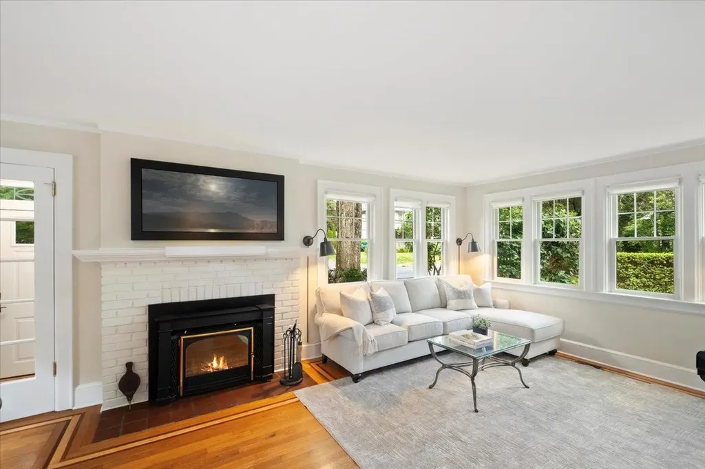 216 Boulevard Scarsdale NY 10583