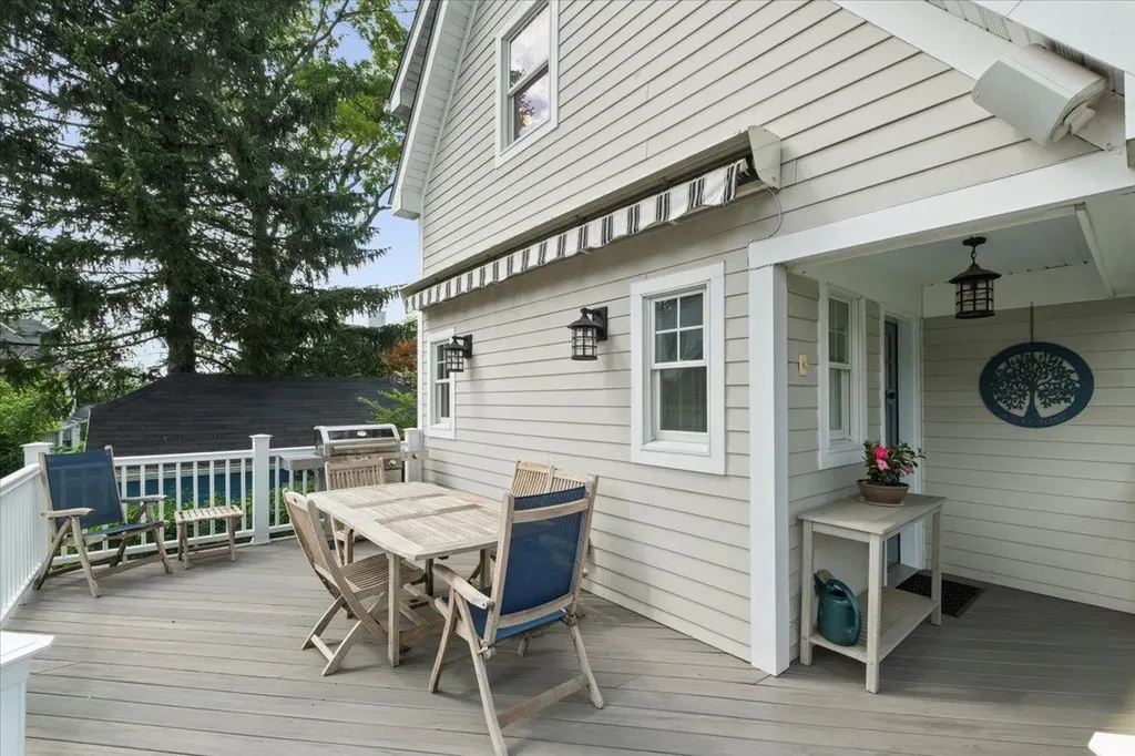 216 Boulevard Scarsdale NY 10583