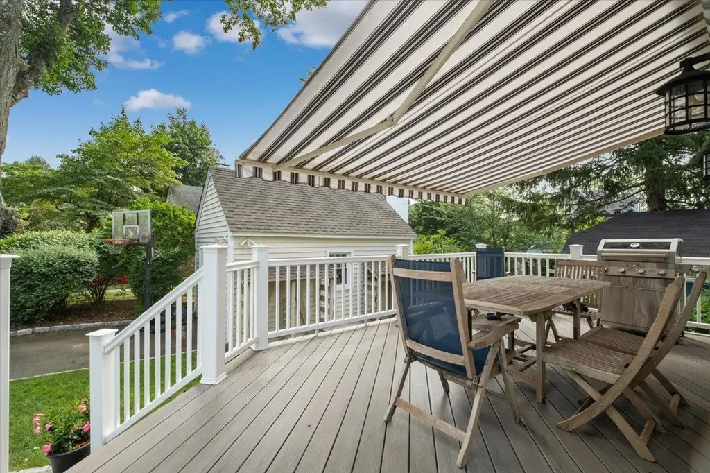 216 Boulevard Scarsdale NY 10583