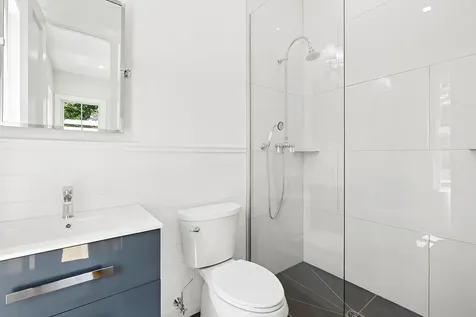 16 Lovers Lane Aquebogue NY 11931