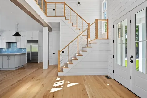 16 Lovers Lane Aquebogue NY 11931