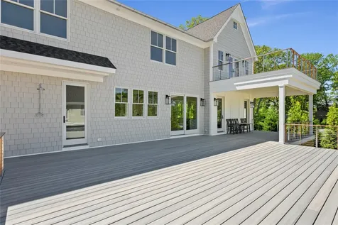 16 Lovers Lane Aquebogue NY 11931