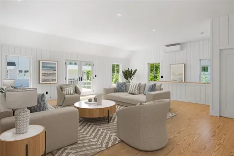 16 Lovers Lane Aquebogue NY 11931