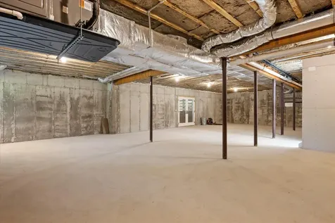 16 Lovers Lane Aquebogue NY 11931