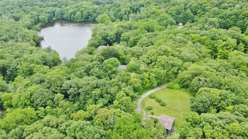 107 Lane Gate Road Cold Spring NY 10516