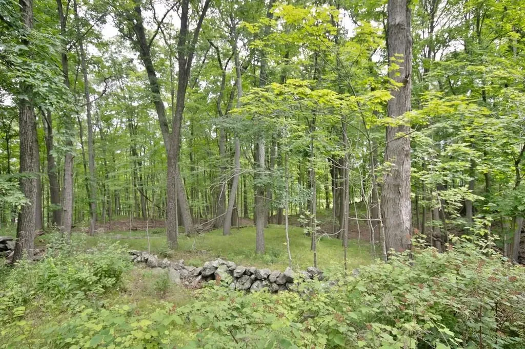 107 Lane Gate Road Cold Spring NY 10516