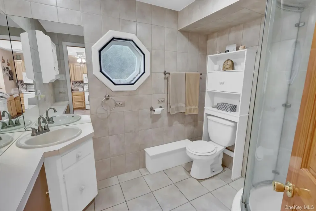 39 Pembrook Drive Stony Brook NY 11790