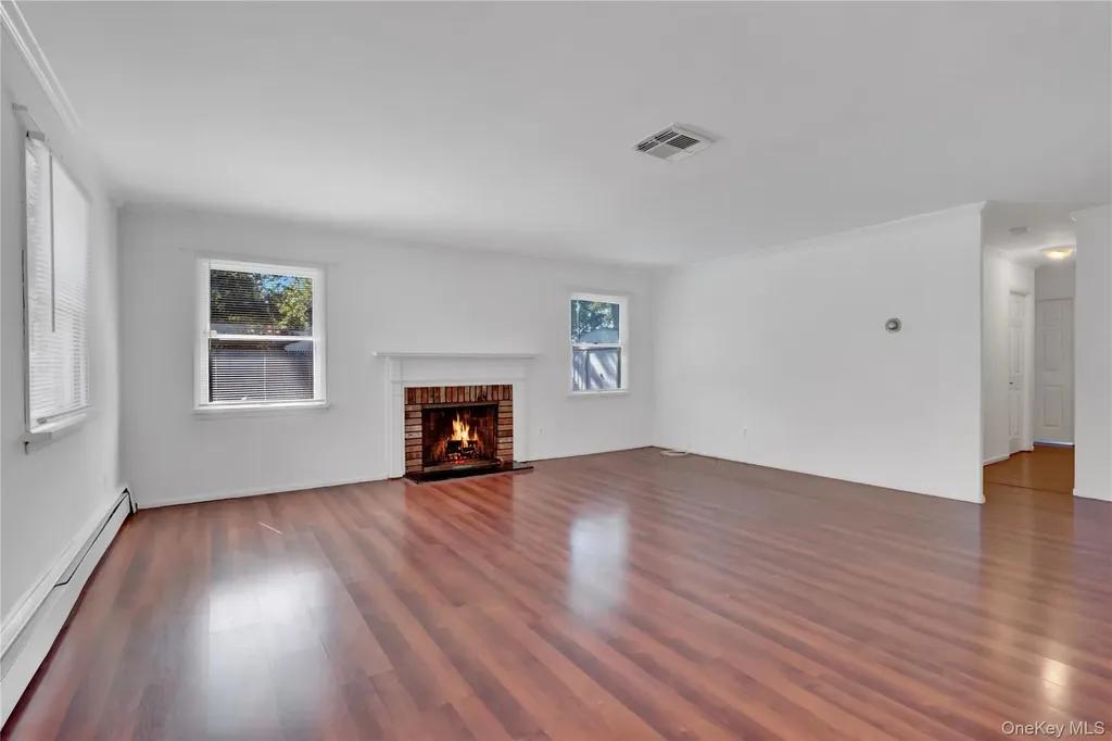 39 Pembrook Drive Stony Brook NY 11790