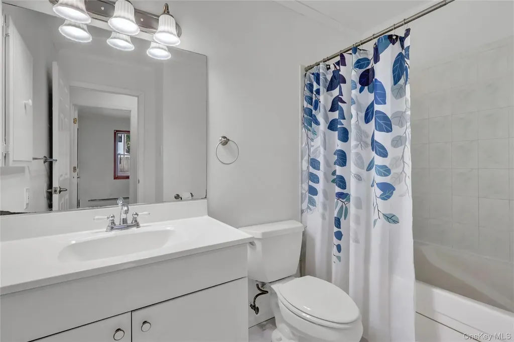 39 Pembrook Drive Stony Brook NY 11790