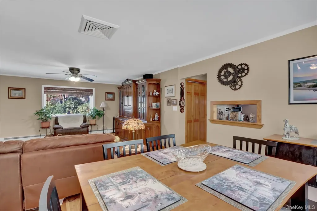 39 Pembrook Drive Stony Brook NY 11790