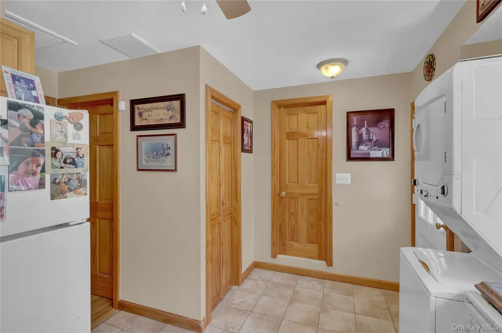 39 Pembrook Drive Stony Brook NY 11790