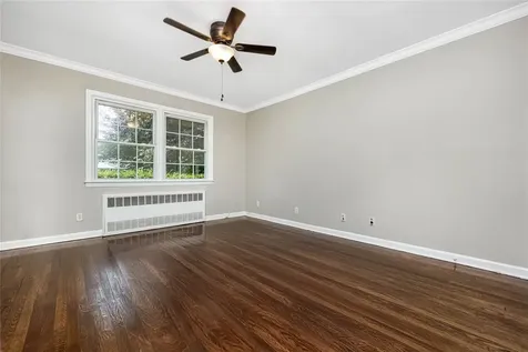 45 Mc Cue Lane Babylon NY 11702