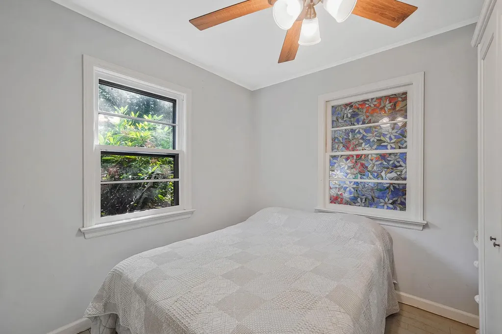 15 Youngs Avenue Mattituck NY 11952