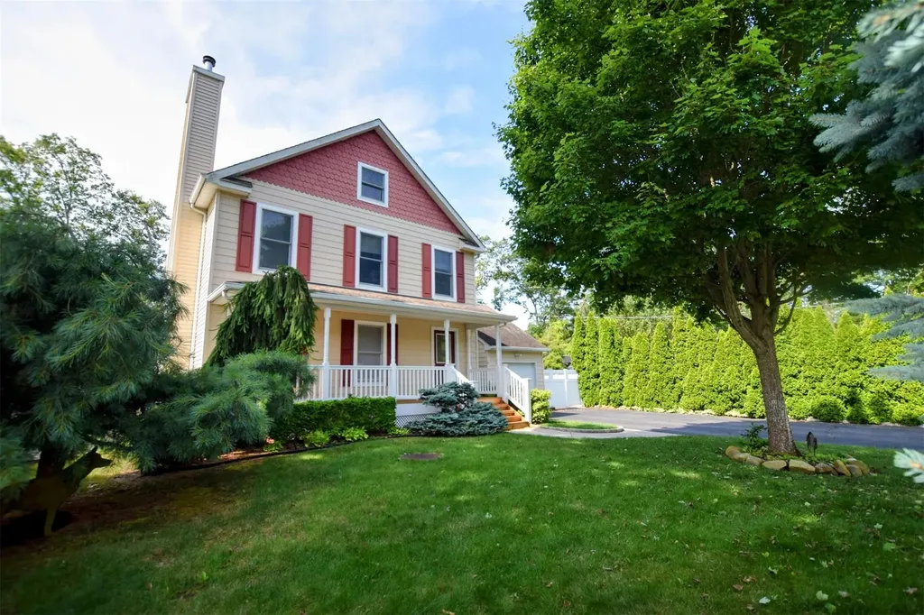 42 Travis Road East Patchogue NY 11772