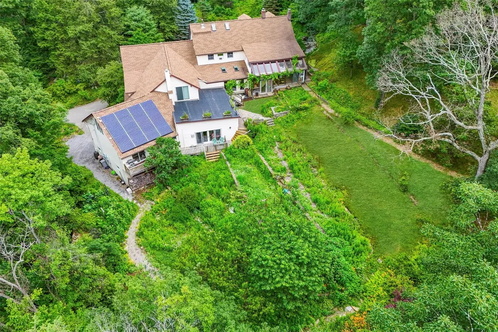 8 Manitou Road Garrison NY 10524