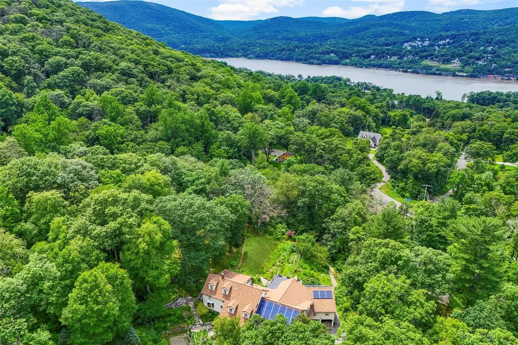 8 Manitou Road Garrison NY 10524
