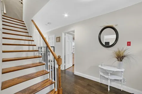 167 Hillview Avenue Yonkers NY 10704