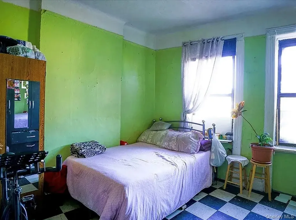 668 Broadway Brooklyn NY 11206