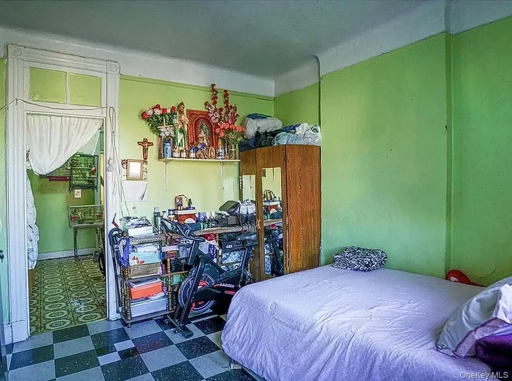 668 Broadway Brooklyn NY 11206