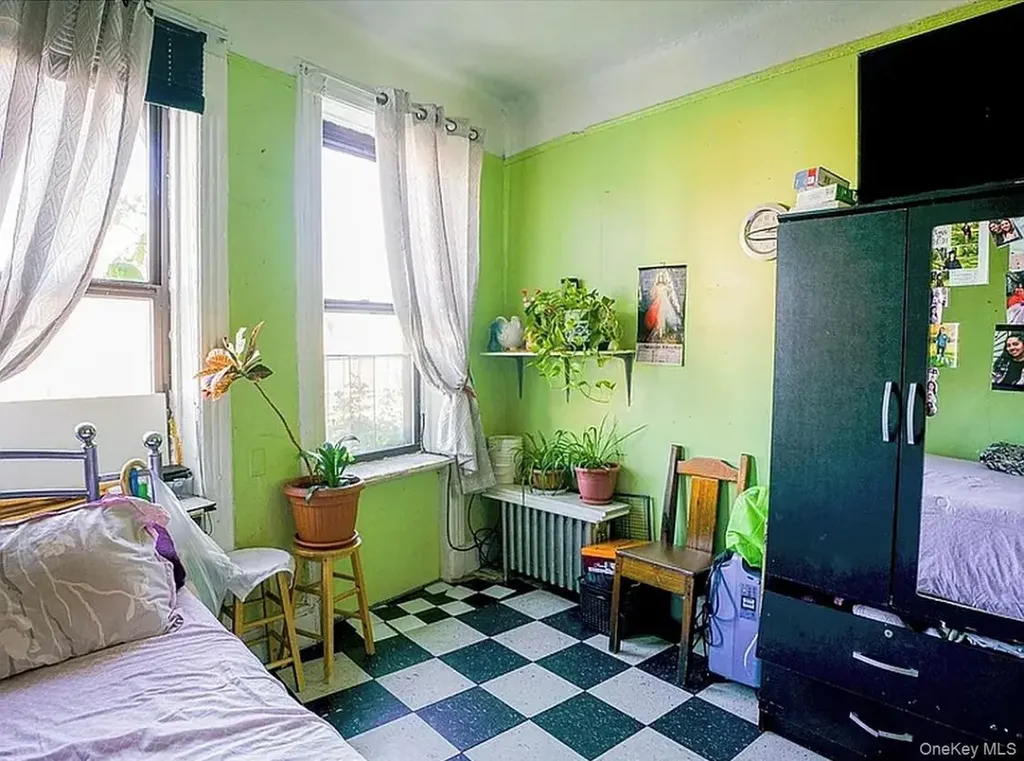 668 Broadway Brooklyn NY 11206