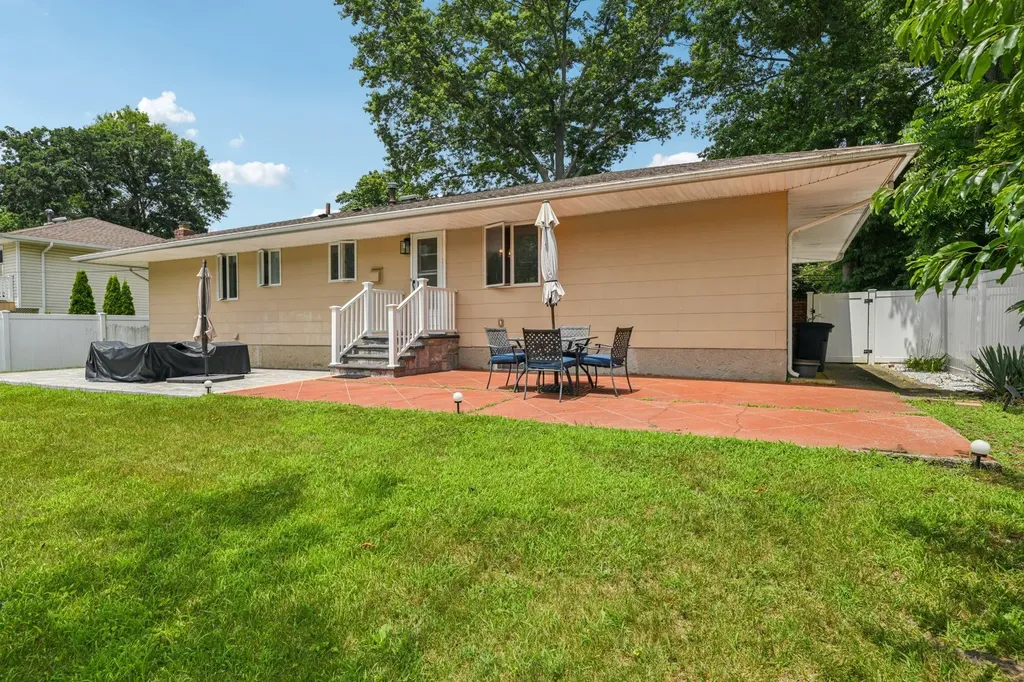 156 Wicks Road Commack NY 11725