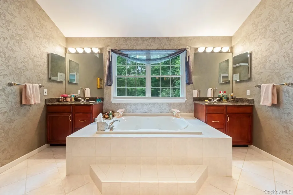3 Hyatt Lane Somers NY 10589