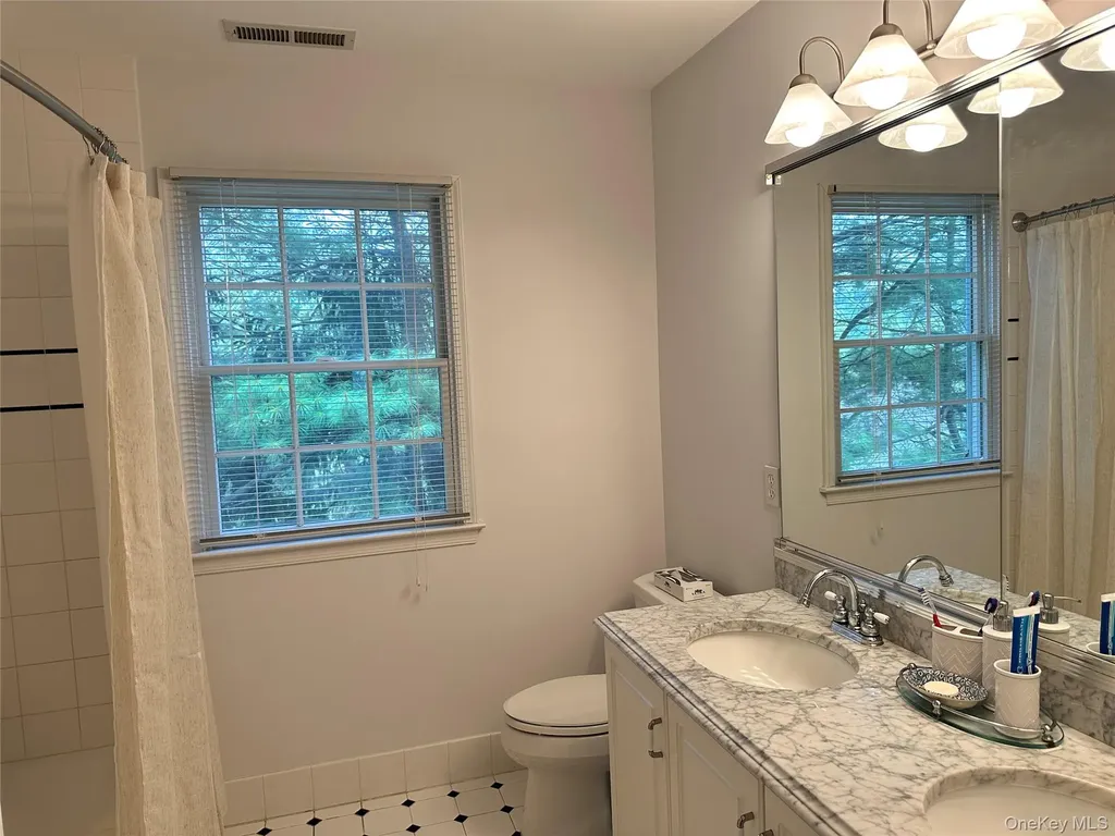 3 Hyatt Lane Somers NY 10589